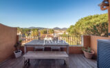 Duplex rénovée avec vue panoramique sur Port-Grimaud avec gara – 3 pièces – 2 chambres – 55.00 m²
