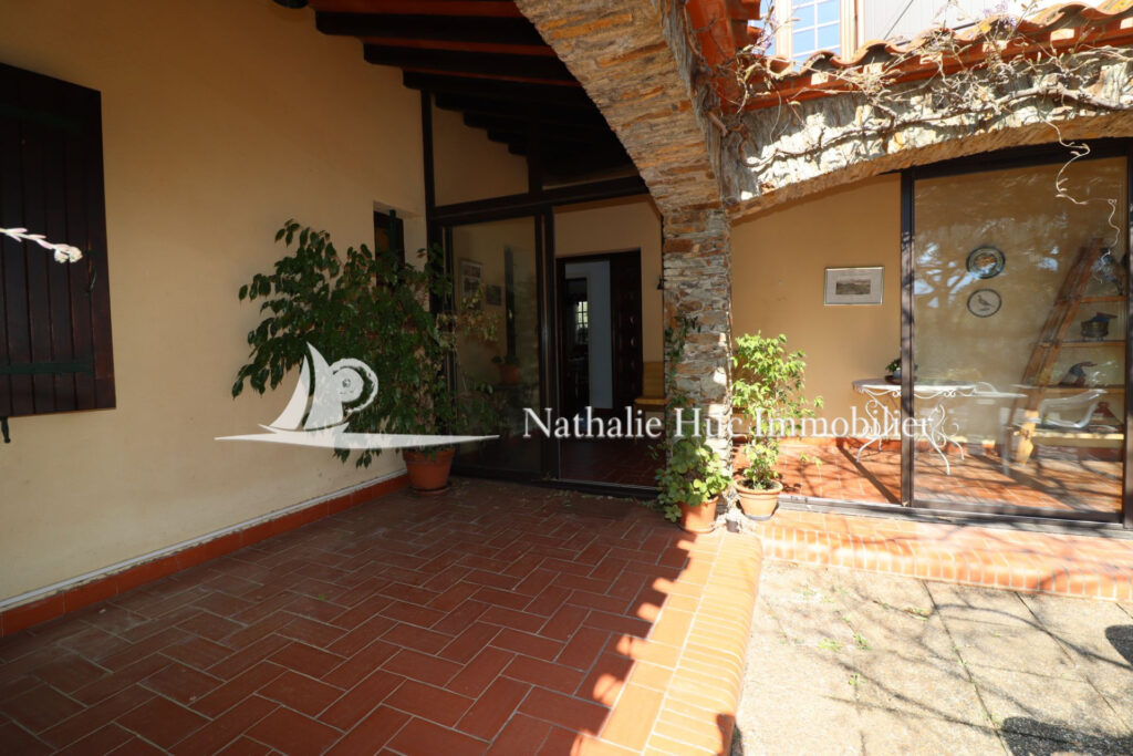 vente maison 6 Pièce(s) – 6 pièces – 4 chambres – 220.00 m²