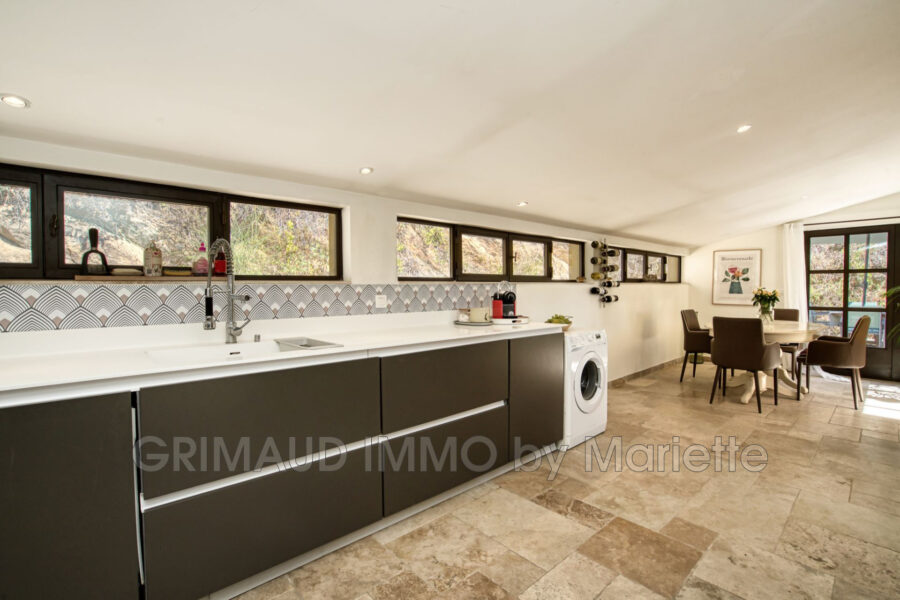 Maison à vendre à La garde-freinet