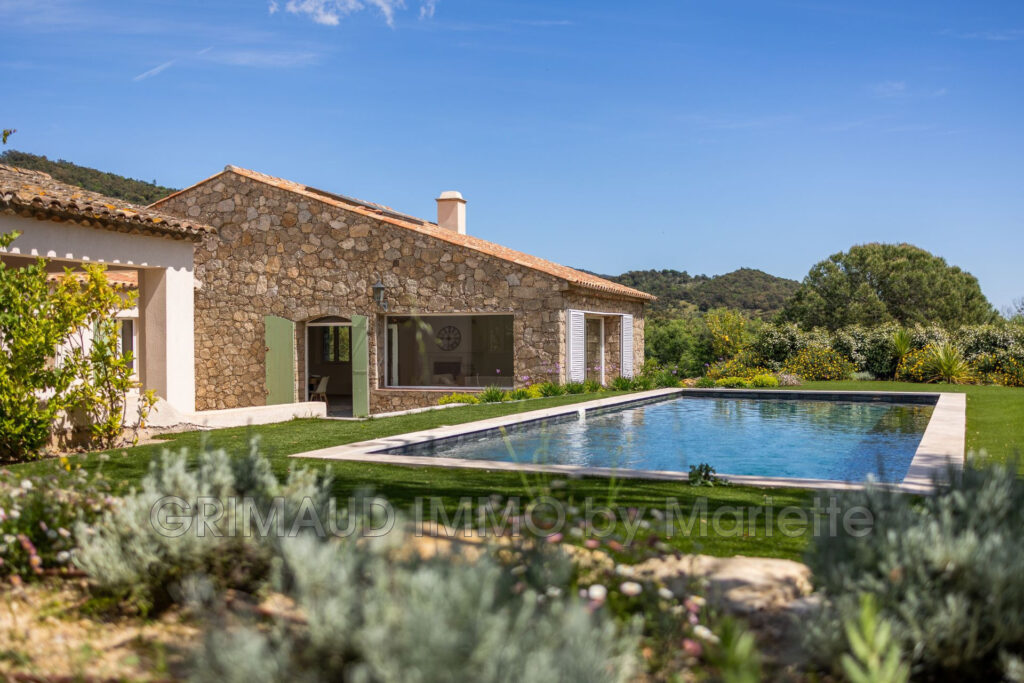 maison de campagne completement renovée avec 4 chambres, burea – 5 pièces – 4 chambres – 195.00 m²