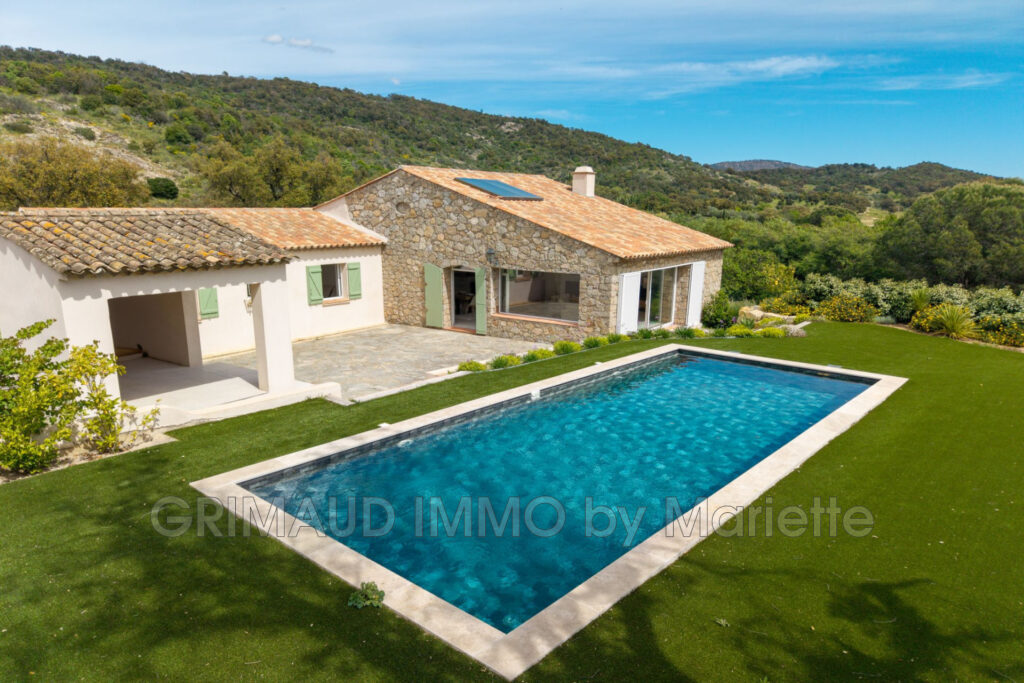 maison de campagne completement renovée avec 4 chambres, burea – 5 pièces – 4 chambres – 195.00 m²