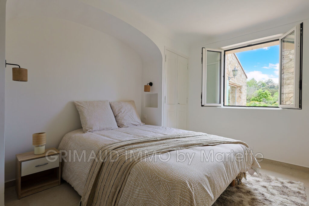 maison de campagne completement renovée avec 4 chambres, burea – 5 pièces – 4 chambres – 195.00 m²