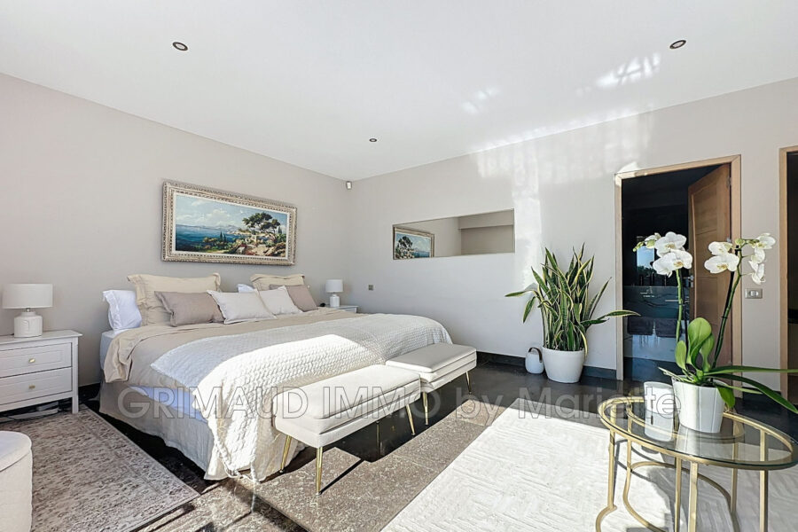 Maison à vendre à Sainte-Maxime — Vue mer — photo 12