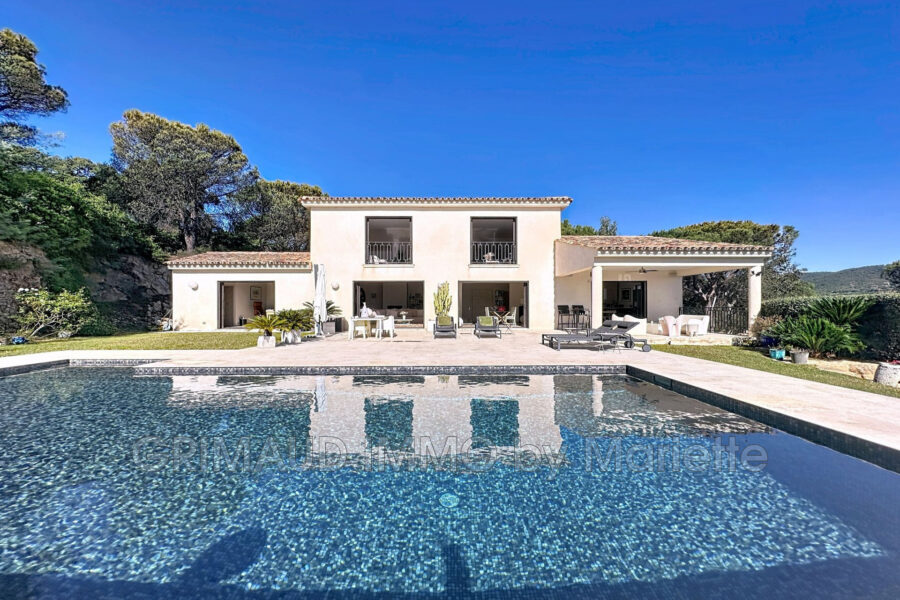 Maison à vendre à Sainte-Maxime — Vue mer — photo 2
