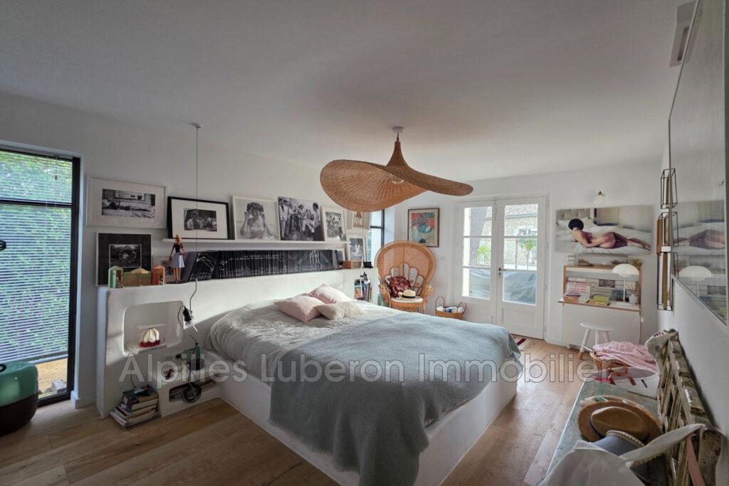 vente maison de village 4 Pièce(s) – 4 pièces – 3 chambres – 150.00 m²