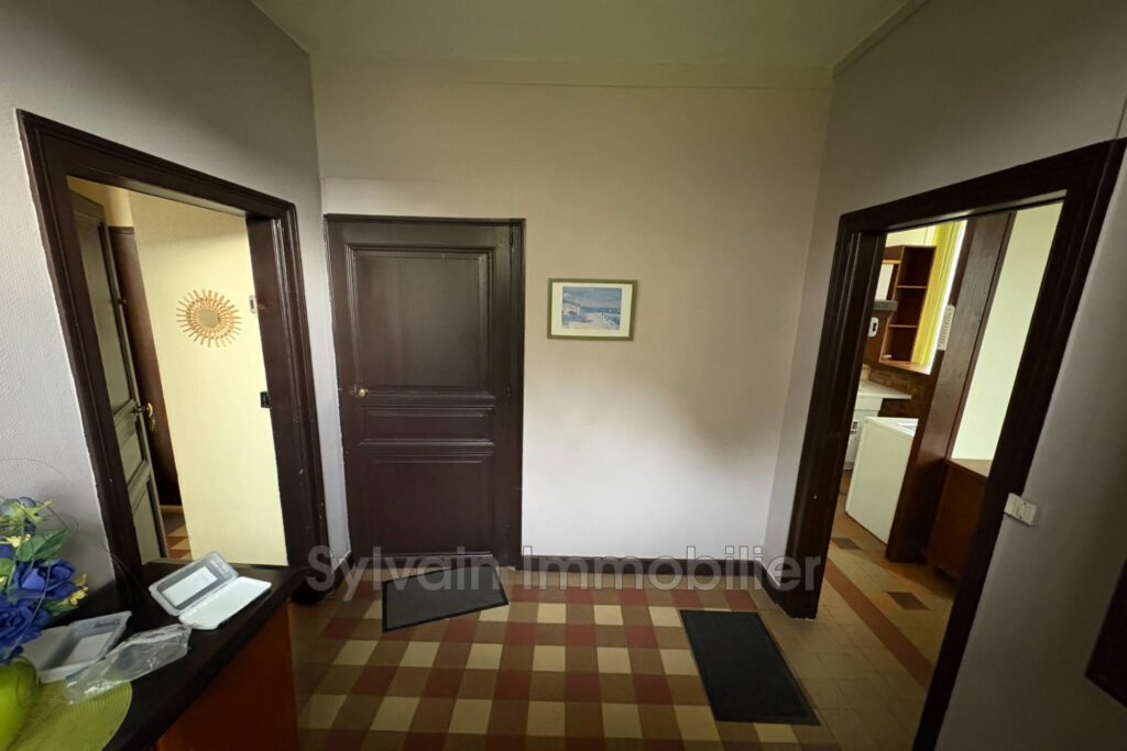 vente maison de maître 7 Pièce(s) – 7 pièces – 5 chambres – 133.00 m²