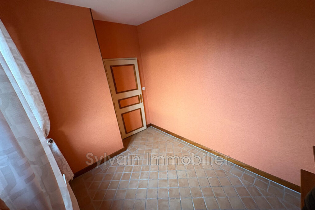 vente maison de maître 7 Pièce(s) – 7 pièces – 5 chambres – 133.00 m²