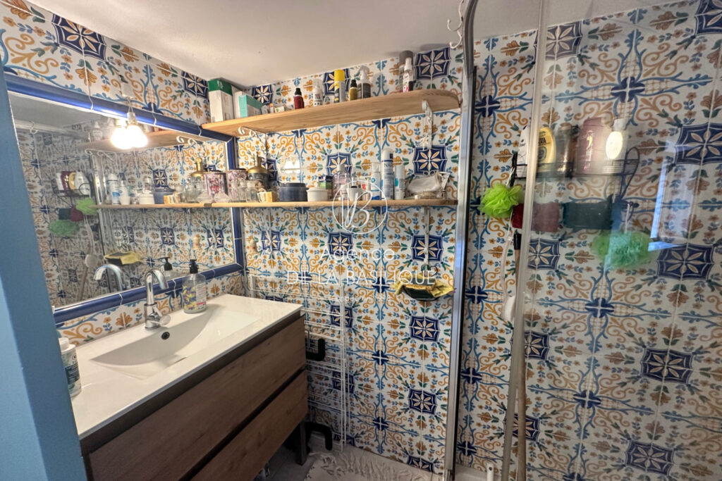 vente maison de village – NR pièces – 2 chambres – 94.00 m²