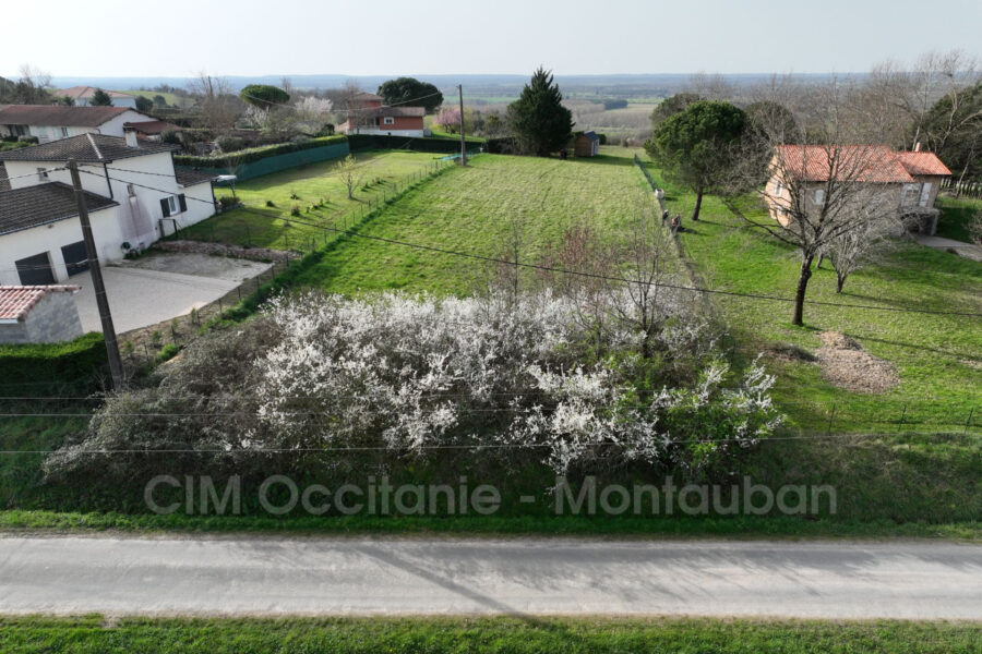 Terrain à vendre à Villebrumier