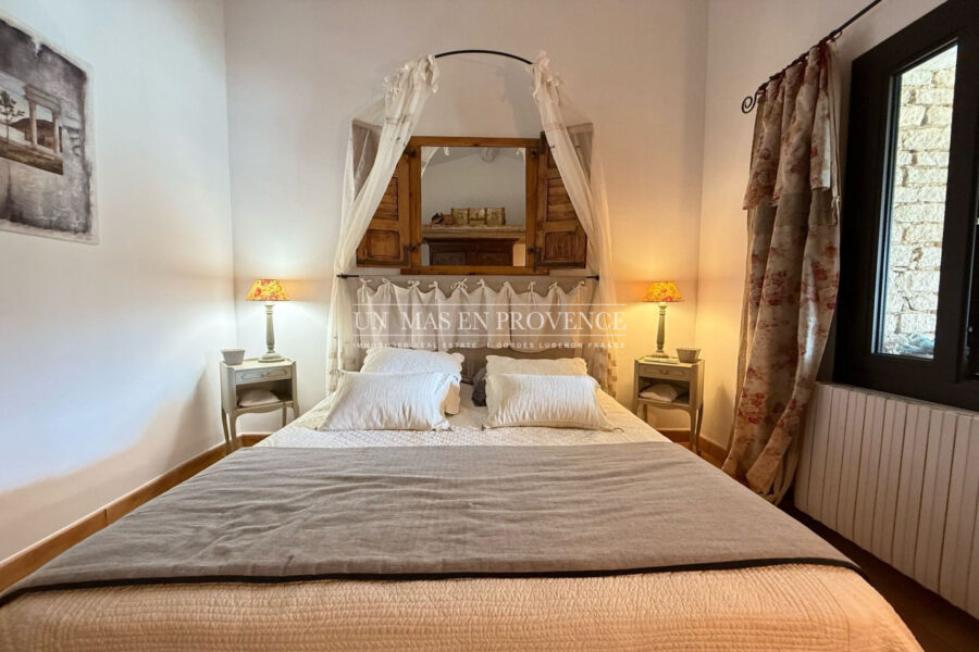 Maison à louer à Lacoste