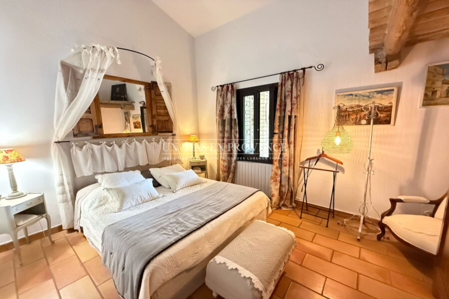 Maison à louer à Lacoste