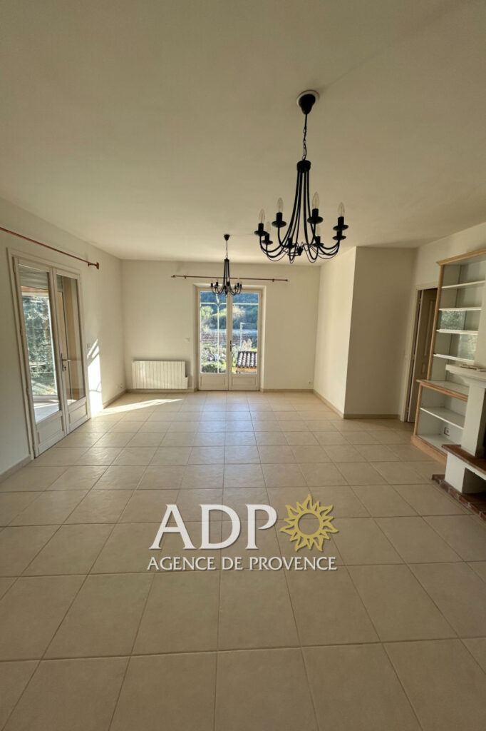 location maison 3 Pièce(s) – 3 pièces – 2 chambres – 98.97 m²