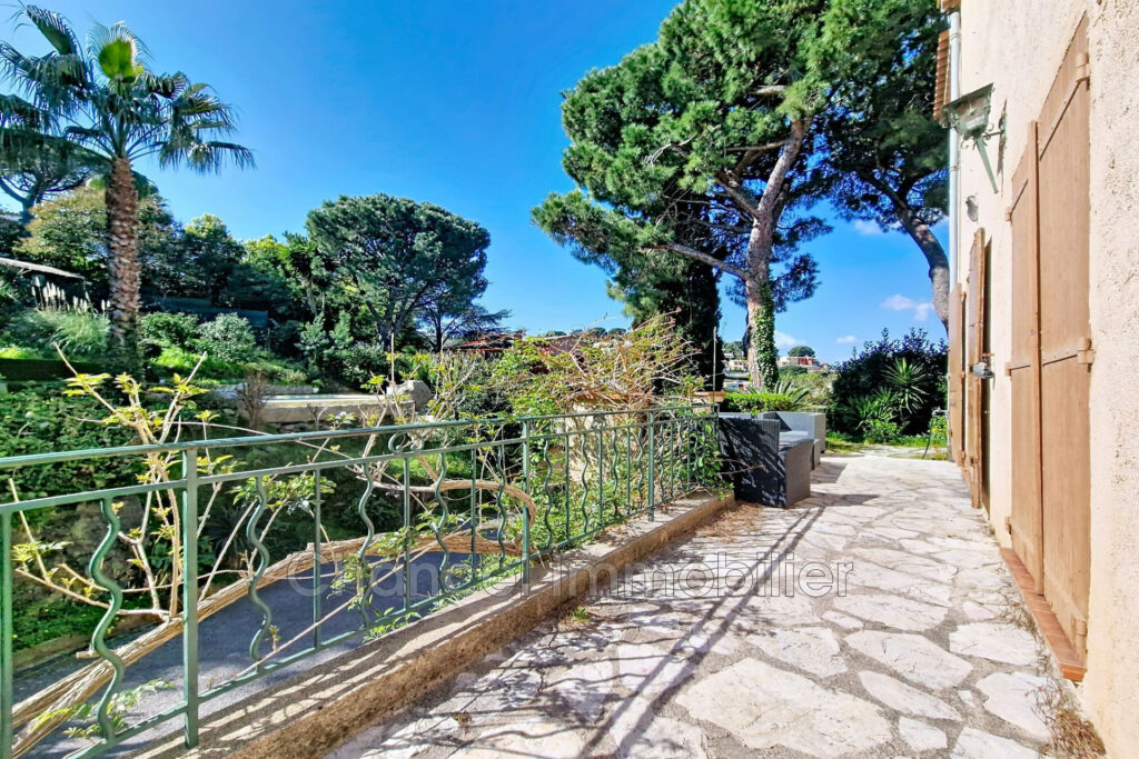 vente maison 6 Pièce(s) – 6 pièces – 5 chambres – 201.00 m²