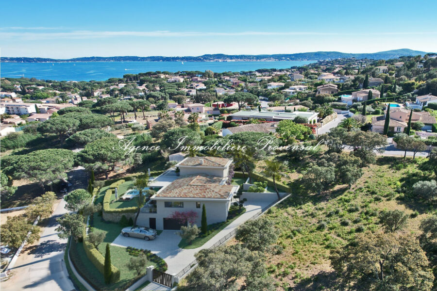 Maison à vendre à Sainte-Maxime — Vue mer — photo 2
