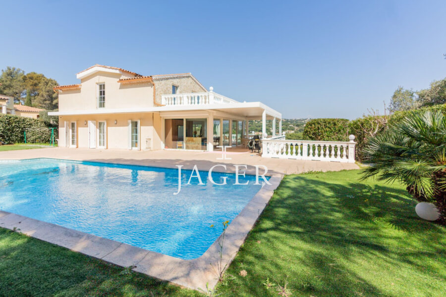 Maison à vendre à Sainte-maxime