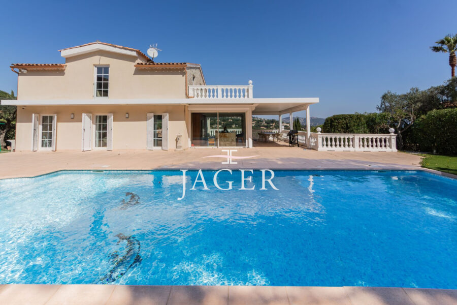 Maison à vendre à Sainte-Maxime — Vue mer — photo 13