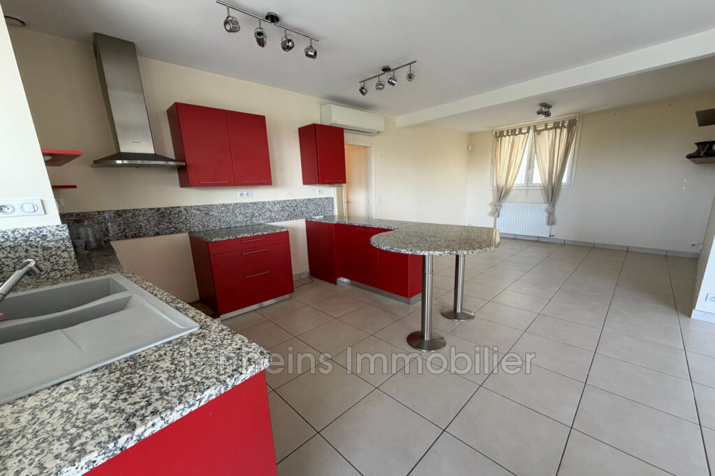 location maison 6 Pièce(s) – 6 pièces – 4 chambres – 111.00 m²