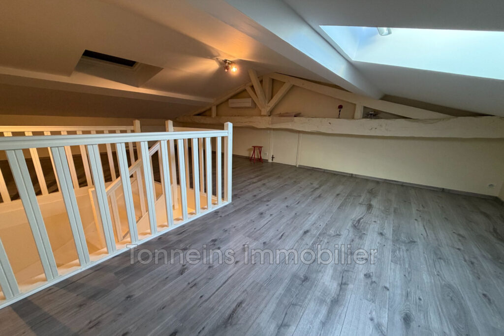 location maison 6 Pièce(s) – 6 pièces – 4 chambres – 111.00 m²