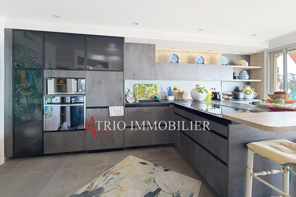 vente appartement 6 Pièce(s) – 6 pièces – 3 chambres – 166.00 m²