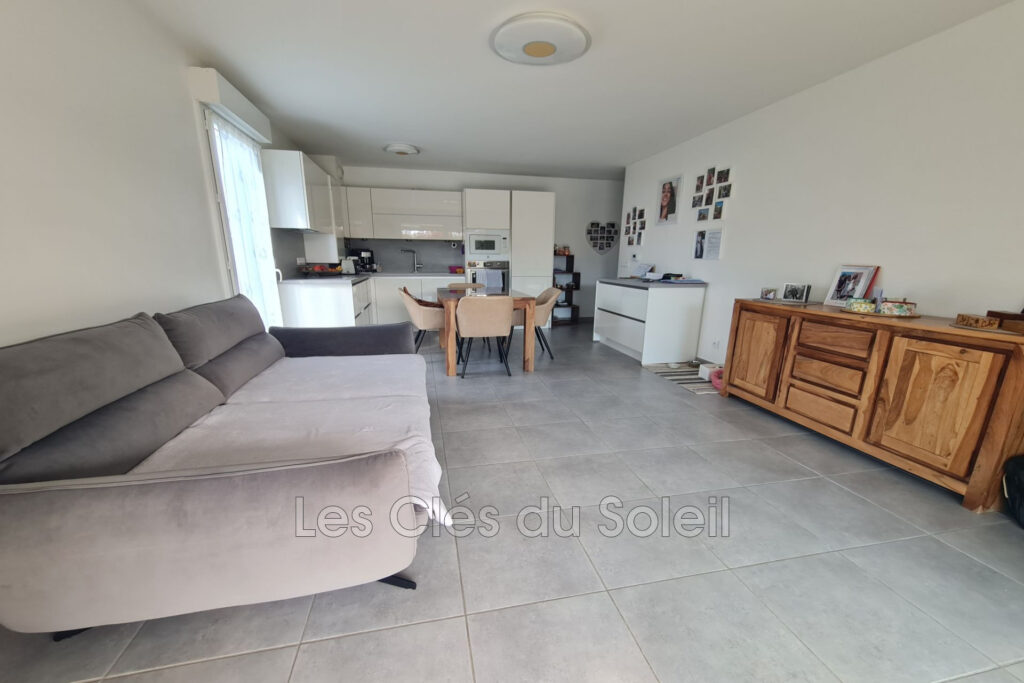 vente  3 Pièce(s) – 3 pièces – 2 chambres – 65.00 m²