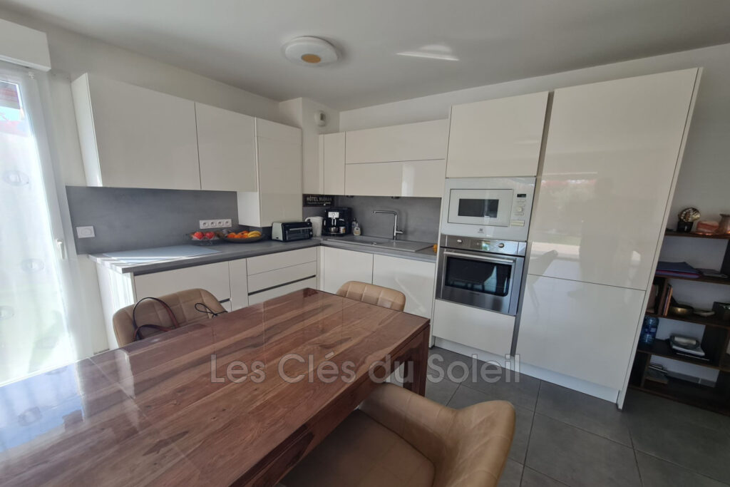 vente  3 Pièce(s) – 3 pièces – 2 chambres – 65.00 m²