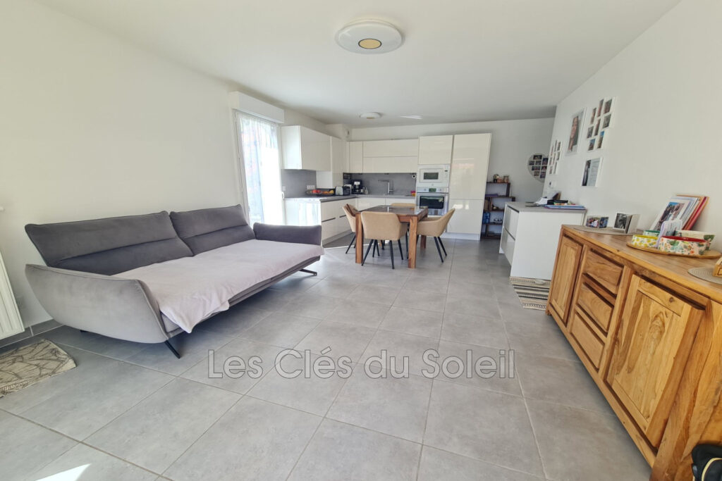 vente  3 Pièce(s) – 3 pièces – 2 chambres – 65.00 m²
