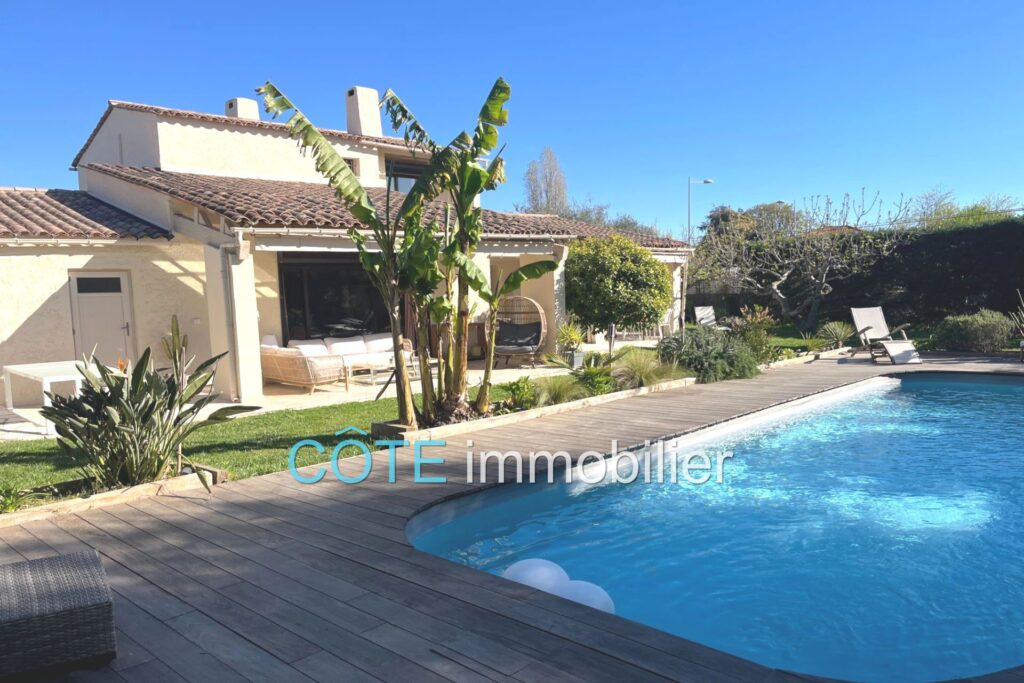 ANTIBES PROCHE CENTRE MAISON FAMILIALE 4 CHAMBRES PISCINE – 5 pièces – 4 chambres – 130.00 m²