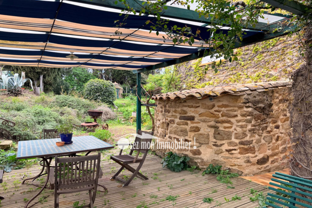 vente maison en pierre 11 Pièce(s) – 11 pièces – 7 chambres – 275.00 m²