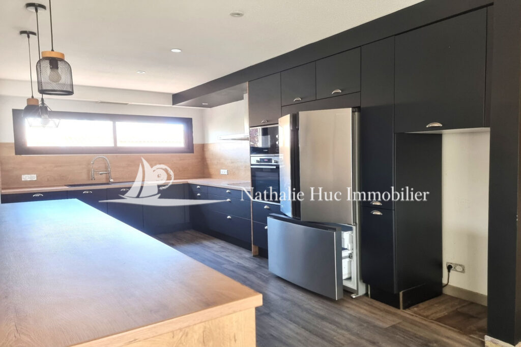 vente maison – NR pièces – 4 chambres – 144.00 m²