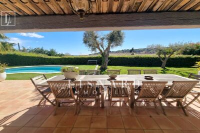 HAUTEURS DE VALLAURIS – Dans un quartier recherché et résident – 5 pièces – 5 chambres – 945.00 m²