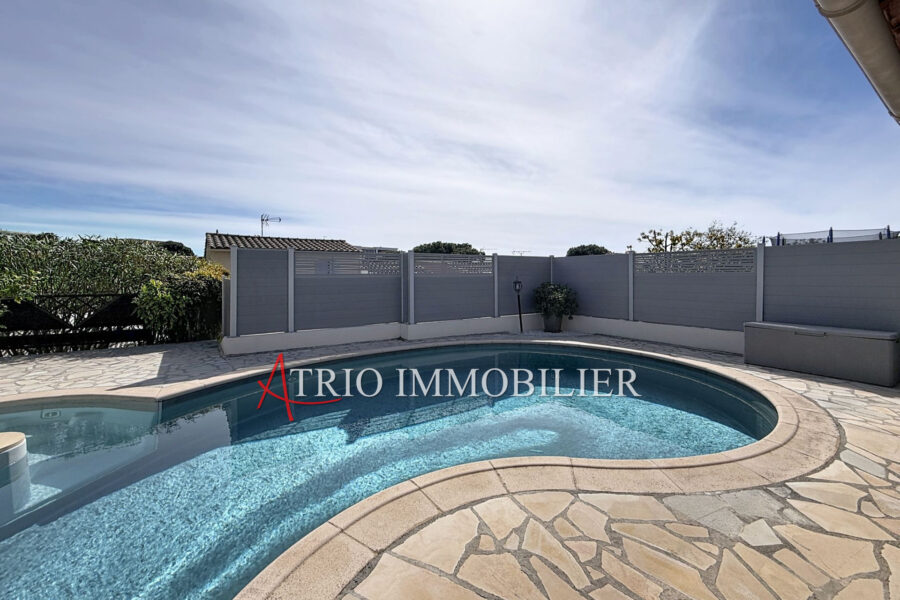 Maison à vendre à Cagnes-sur-Mer — Vue sur la ville — photo 20