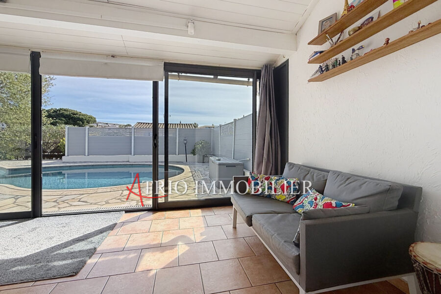 Maison à vendre à Cagnes-sur-Mer — Vue sur la ville — photo 8