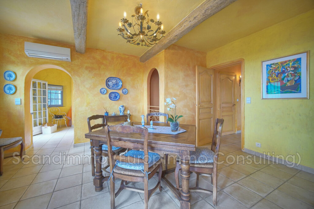 vente maison – NR pièces – 4 chambres – 211.00 m²