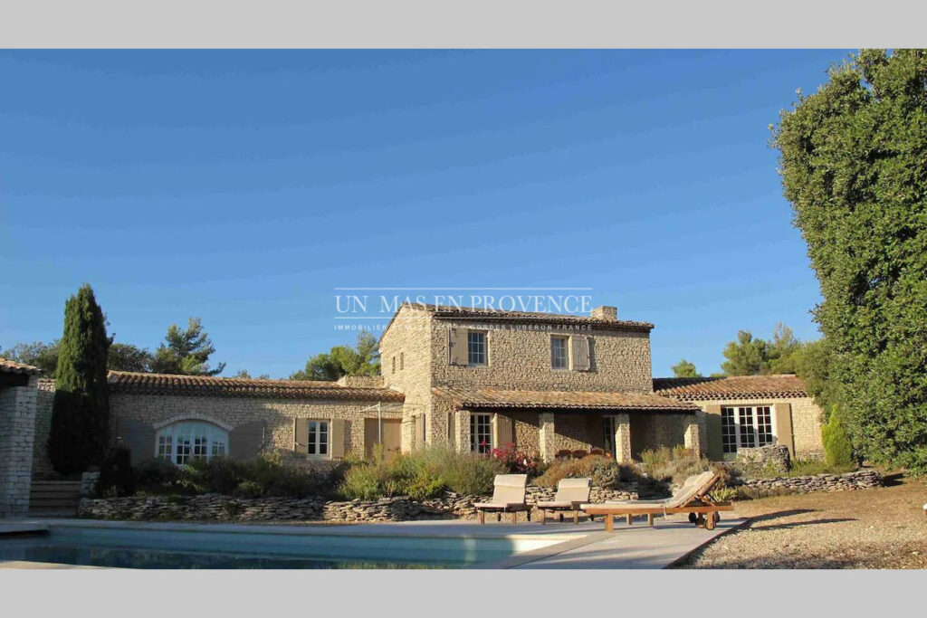 Location vacances Luberon : mas avec 5 chambres, piscine & gra – NR pièces – 5 chambres – 223.00 m²