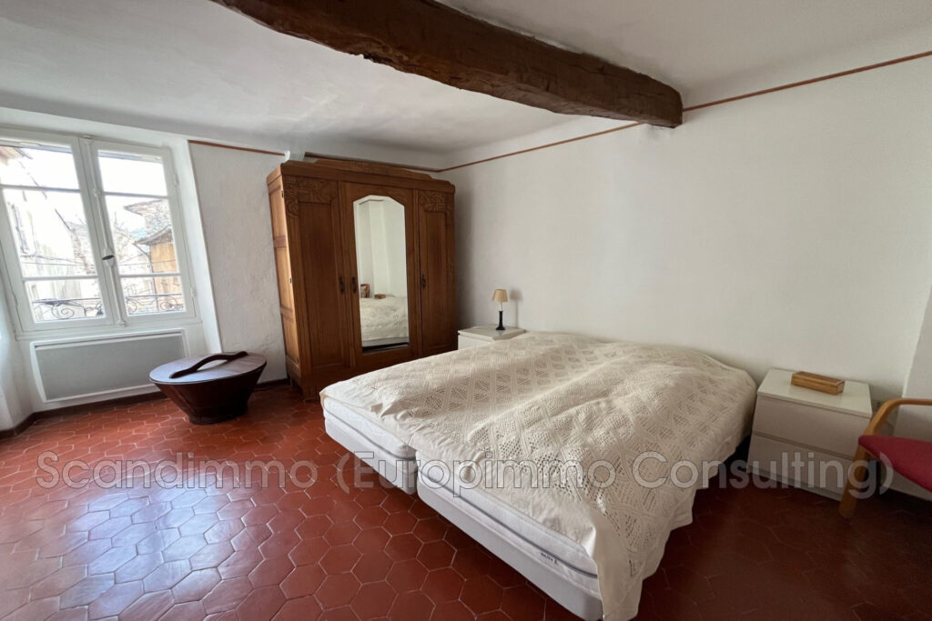 vente maison de village 4 Pièce(s) – 4 pièces – 3 chambres – 106.68 m²