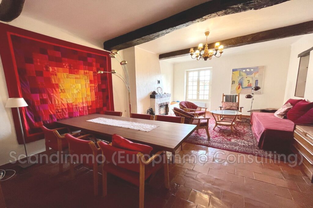 vente maison de village 4 Pièce(s) – 4 pièces – 3 chambres – 106.68 m²