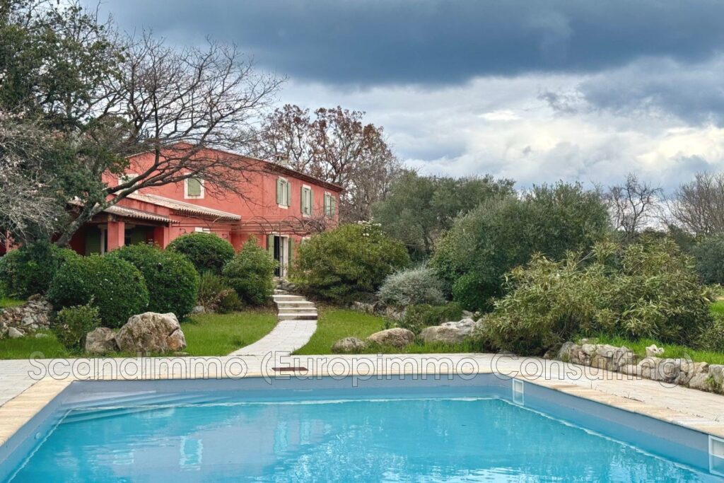 vente villa 7 Pièce(s) – 7 pièces – 5 chambres – 195.00 m²