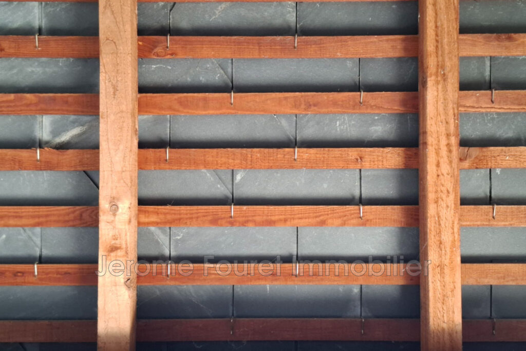 Maison à deux pas du centre-ville et des commodités. – 2 pièces – 1 chambre – 53.50 m²