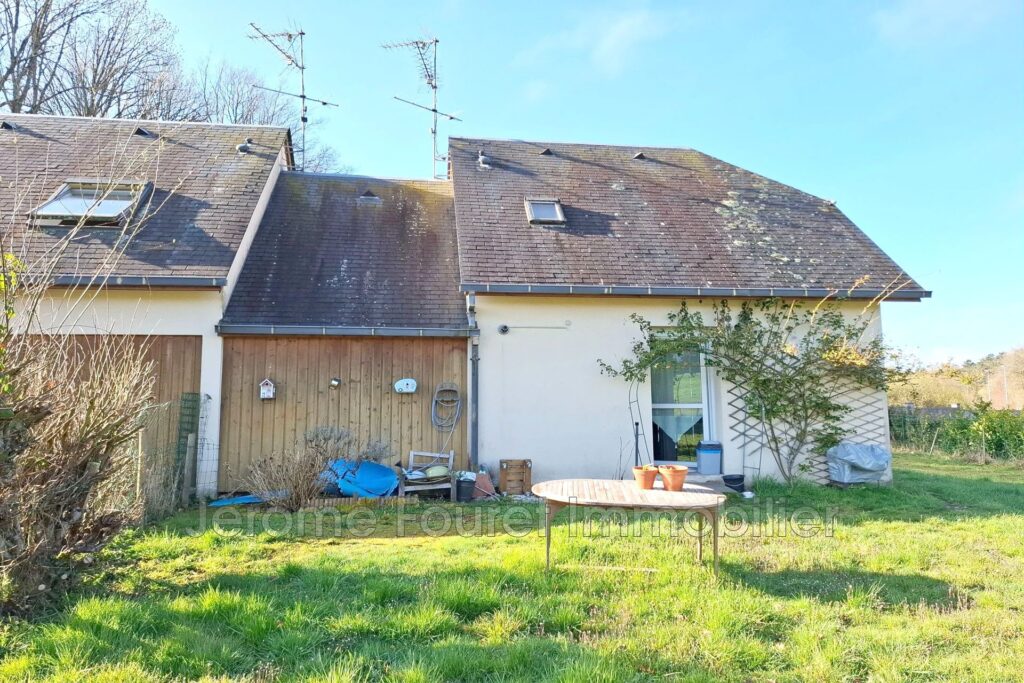 Maison à deux pas du centre-ville et des commodités. – 2 pièces – 1 chambre – 53.50 m²