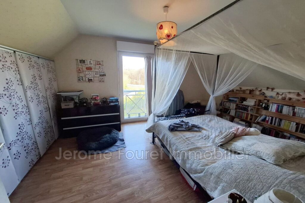 Maison à deux pas du centre-ville et des commodités. – 2 pièces – 1 chambre – 53.50 m²