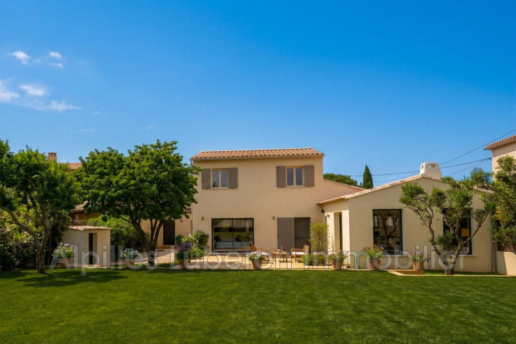 vente maison 4 Pièce(s) – 4 pièces – 3 chambres – 130.00 m²