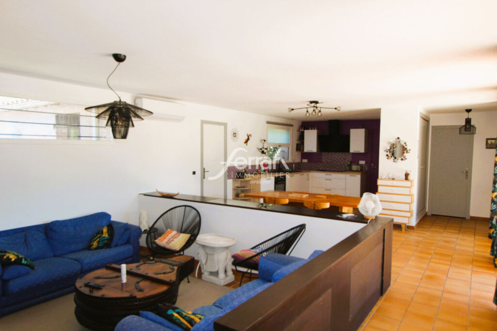 A vendre à Lorgues Maison de 145m² sur 1545m² de terrain – 4 pièces – 3 chambres – 145.00 m²