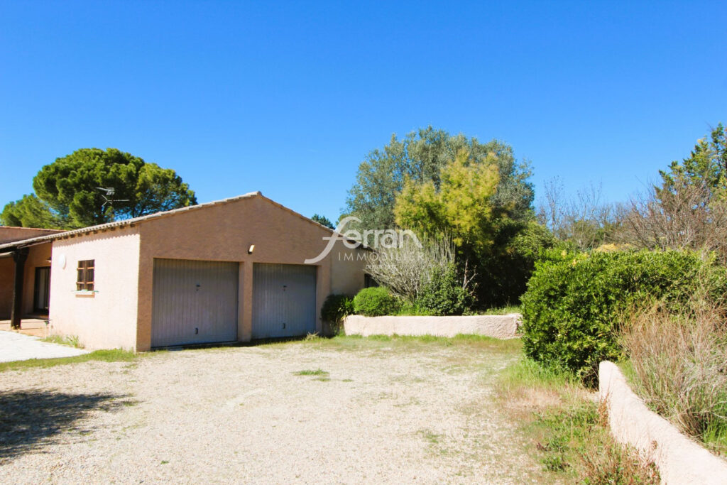 A vendre à Lorgues Maison de 145m² sur 1545m² de terrain – 4 pièces – 3 chambres – 115.00 m²