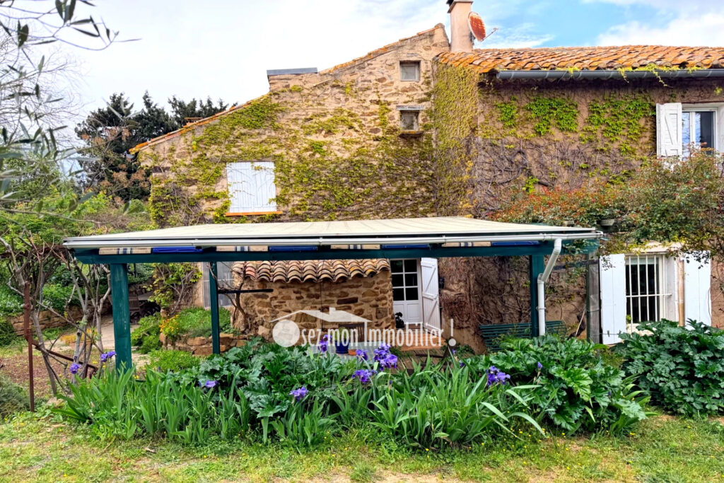 vente maison en pierre 11 Pièce(s) – 11 pièces – 7 chambres – 275.00 m²