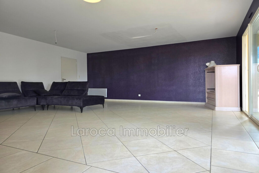 Achat villa à Laroque des Albères – 5 pièces – 3 chambres – 112.00 m²