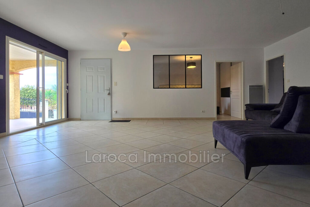 Achat villa à Laroque des Albères – 5 pièces – 3 chambres – 112.00 m²