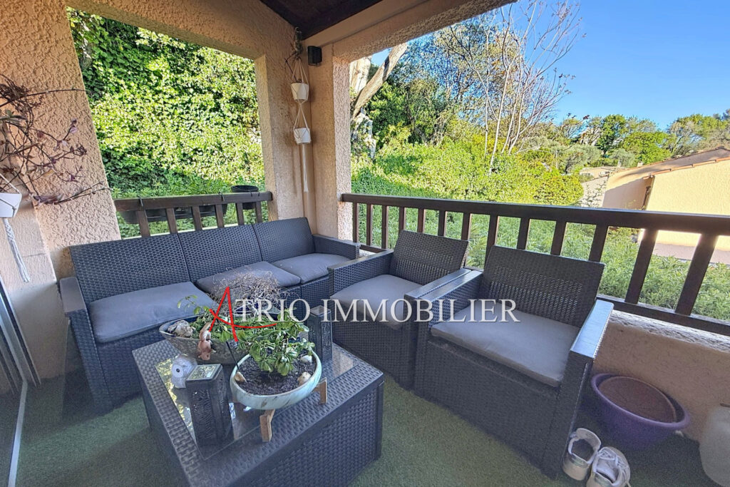 Superbe duplex au calme absolu, situé dans une magnifique rési – 2 pièces – 1 chambre – 37.00 m²