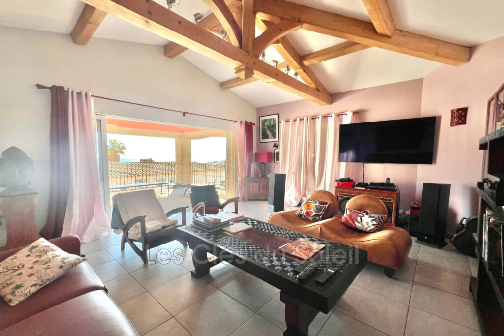 vente maison 8 Pièce(s) – 8 pièces – 5 chambres – 170.00 m²