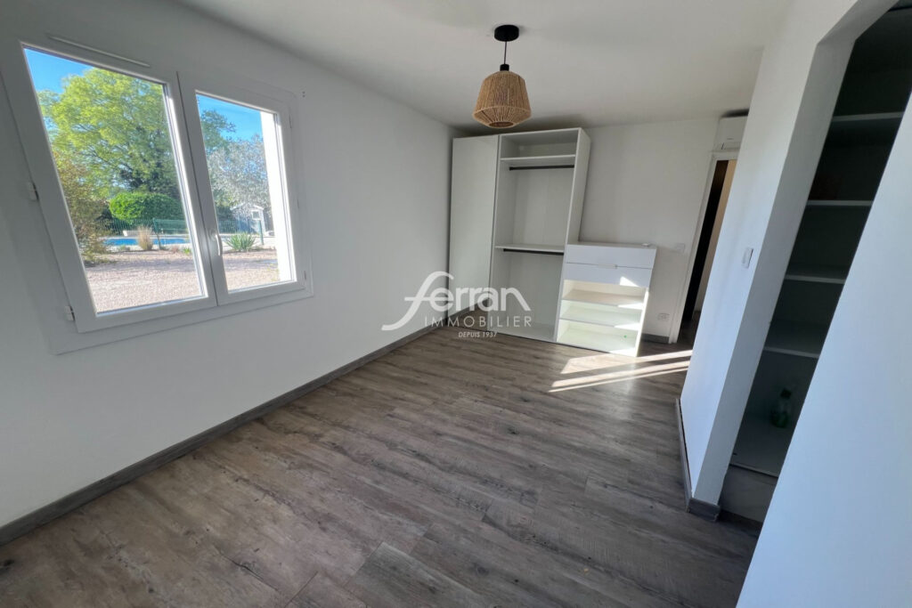 Maison d&rsquo;environ 140 m2 composée de 2 logements sur terrain de – 6 pièces – 4 chambres – 140.00 m²