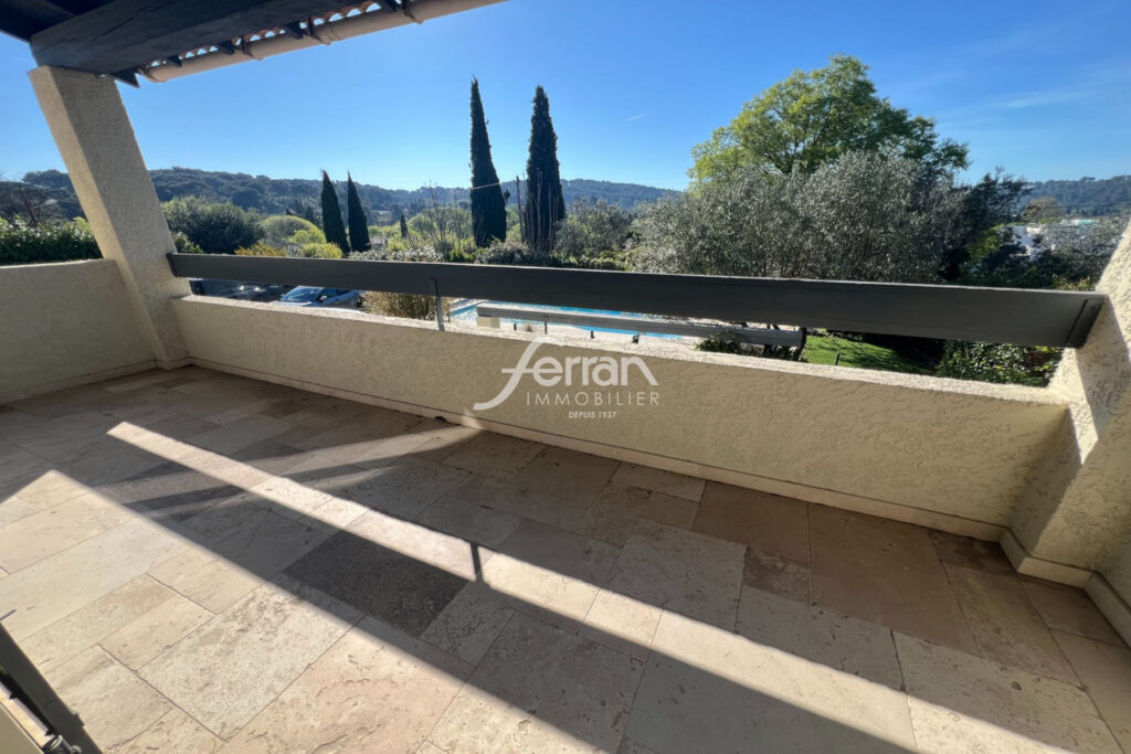 Maison d&rsquo;environ 140 m2 composée de 2 logements sur terrain de – 6 pièces – 4 chambres – 140.00 m²